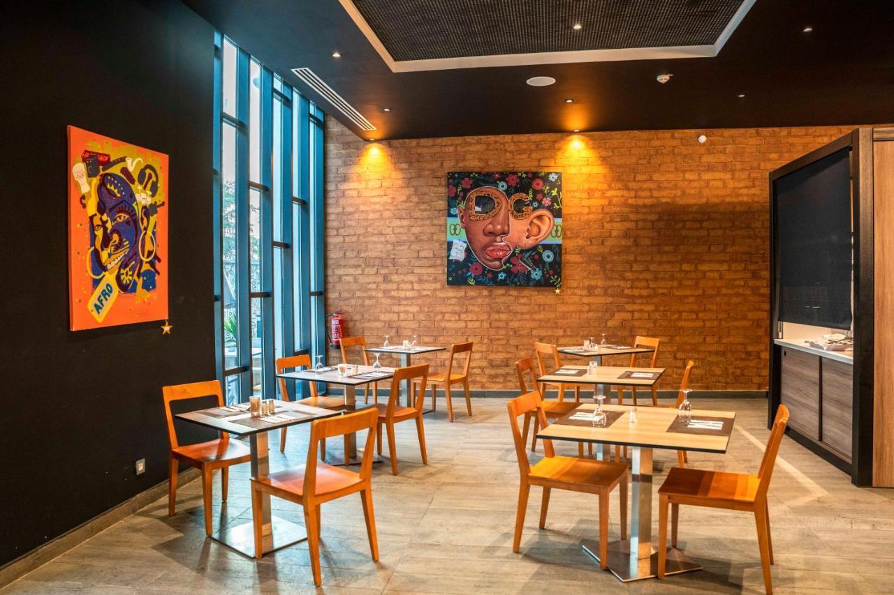 Onomo Hotel דואלה מראה חיצוני תמונה